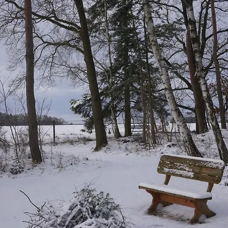 Flaemingpanorama - Laendliches Gartenhaus Mit Kamin Und Naturpanorama 1200 Qm Komplett Umzaeunt