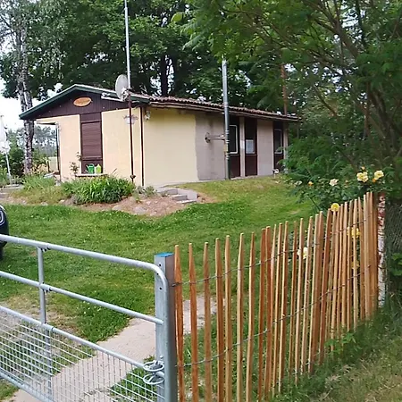 Flaemingpanorama - Laendliches Gartenhaus Mit Kamin Und Naturpanorama 1200 Qm Komplett Umzaeunt