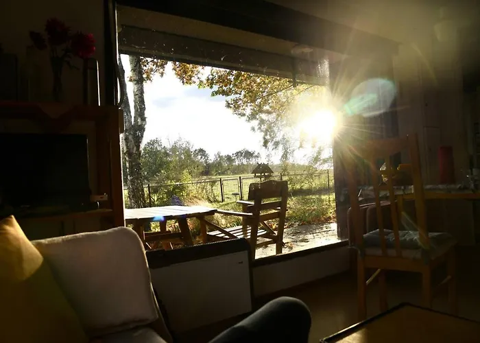 Flaemingpanorama - Laendliches Gartenhaus Mit Kamin Und Naturpanorama Niedergorsdorf
